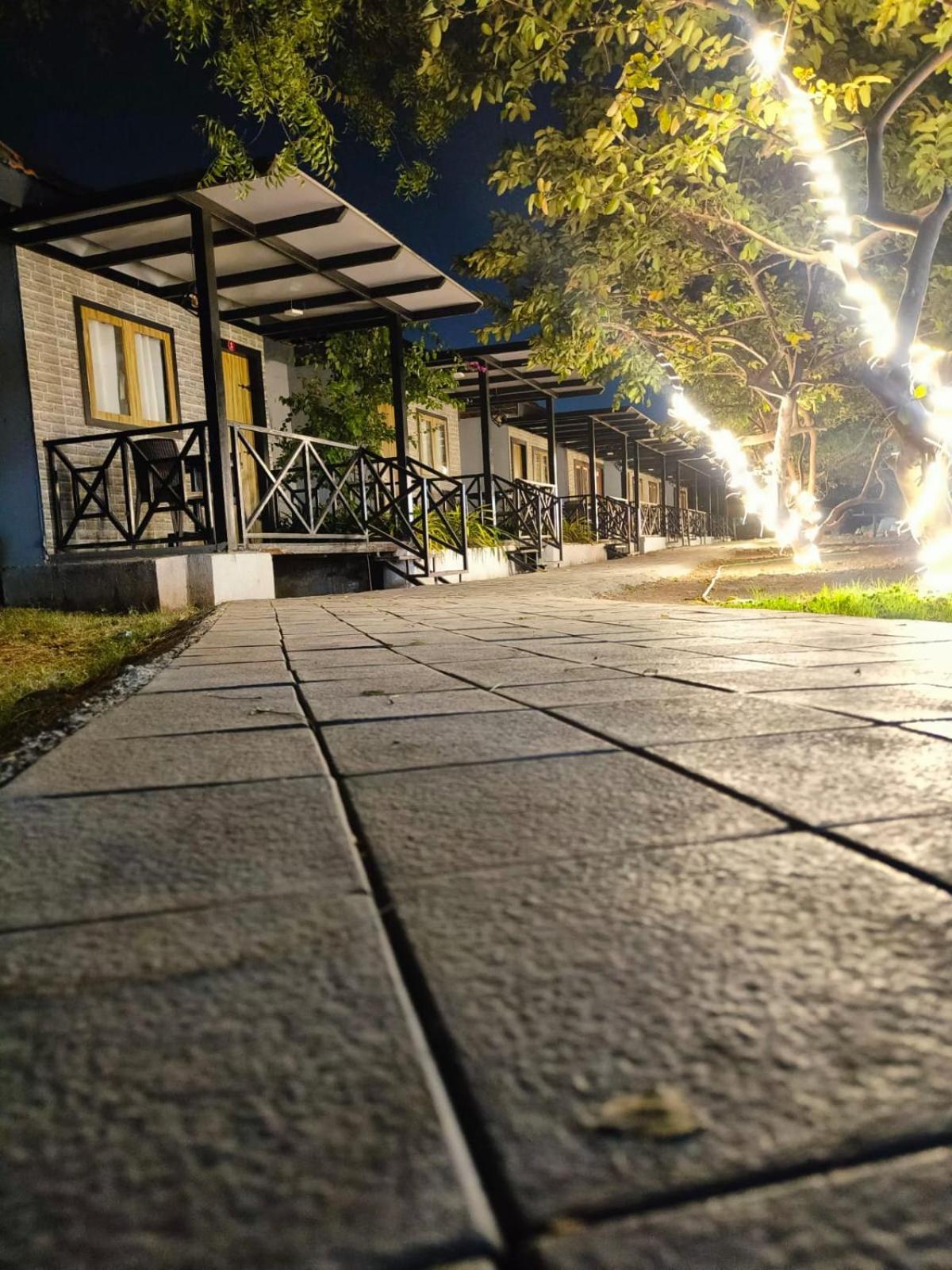 Agralam Cottages @Raghunandan Resort Nashik Εξωτερικό φωτογραφία